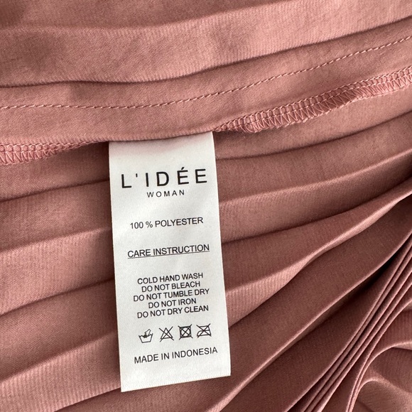 Pleated Maxi Dress in Dusty Rose - Picture 15 of 16